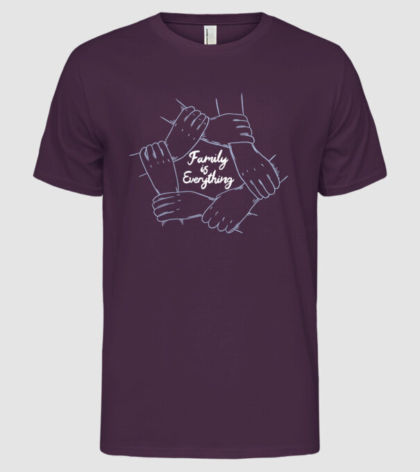 Familia este totul model mov pe tricou