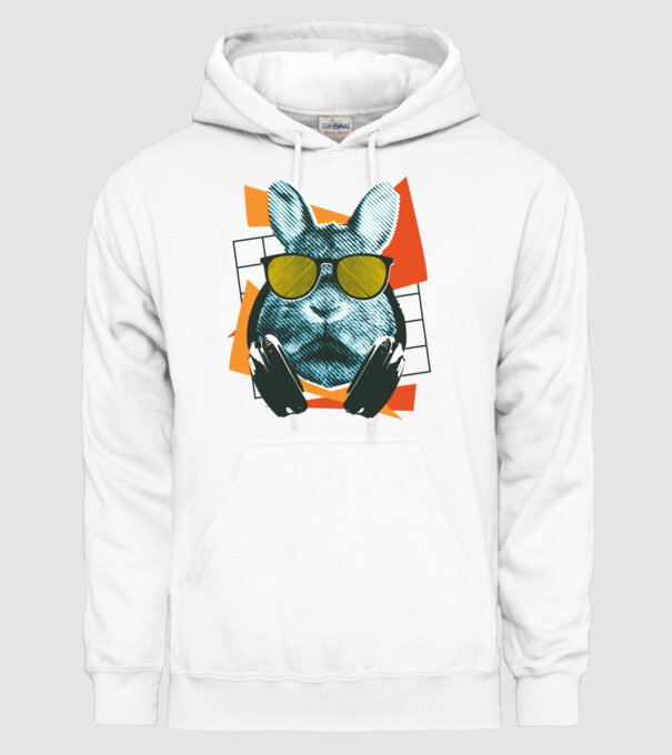 DJ Iepure model alb pe tricou