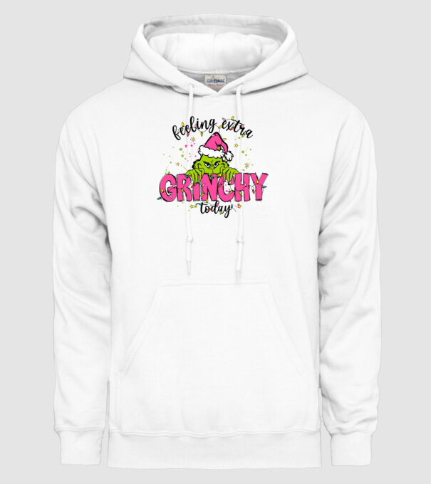 Feeling extra Grinchy today model alb pe tricou