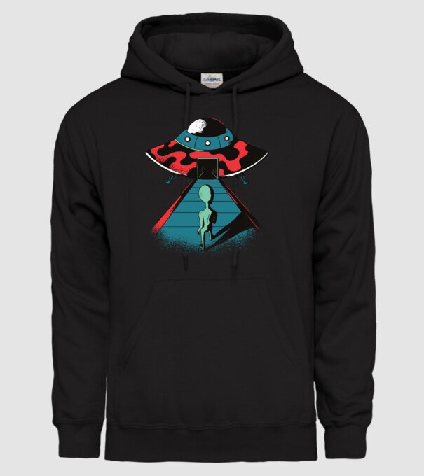 Alien Ufo model negru pe tricou