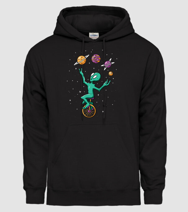 Jongler Alien model negru pe tricou