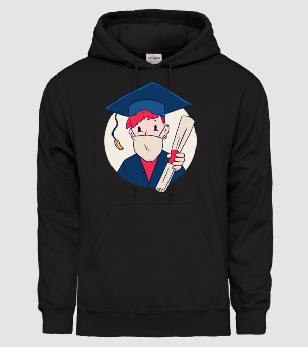 model negru pe tricou