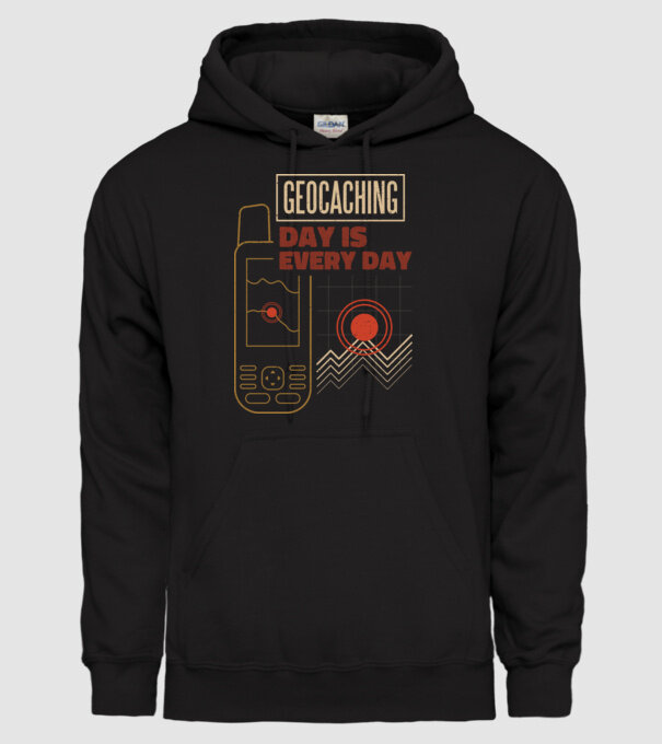 Geocaching model negru pe tricou