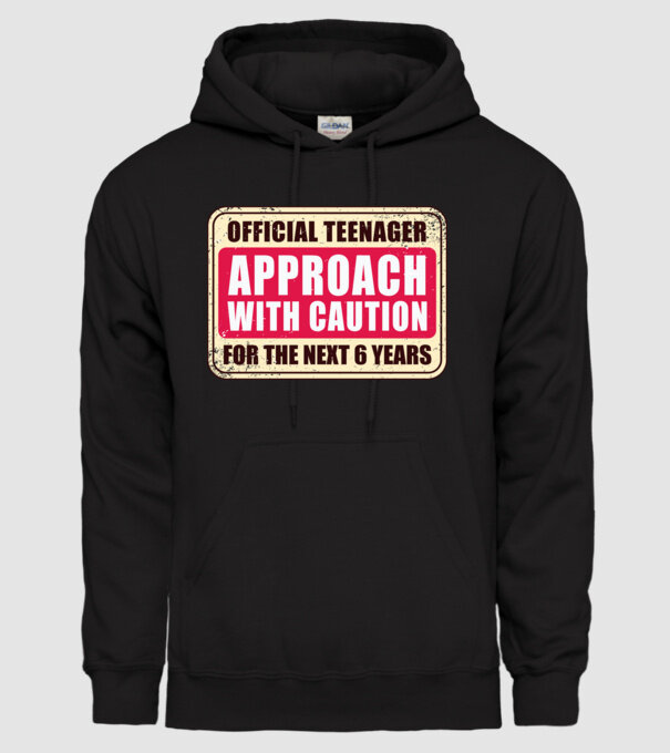 Adolescent oficial Abordați cu prudență model negru pe tricou