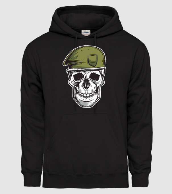 Craniu Soldat model negru pe tricou