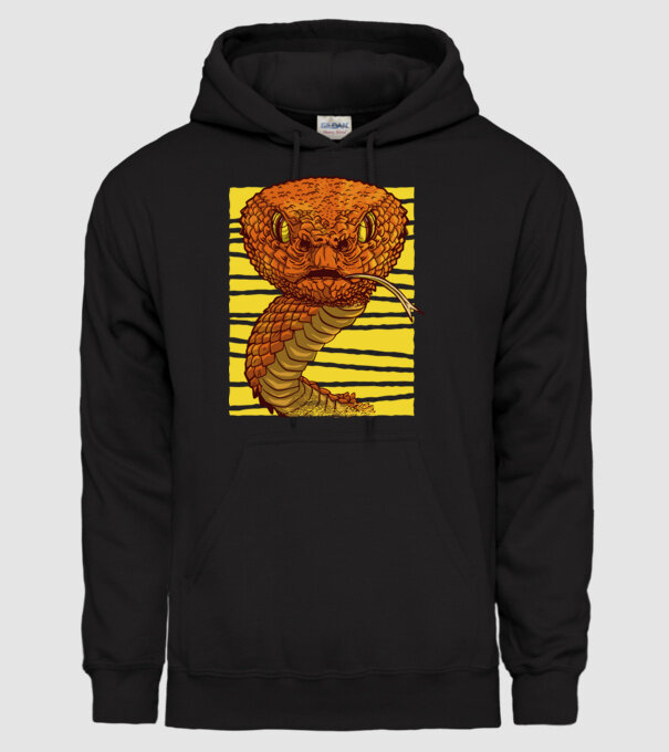 Cap de șarpe model negru pe tricou