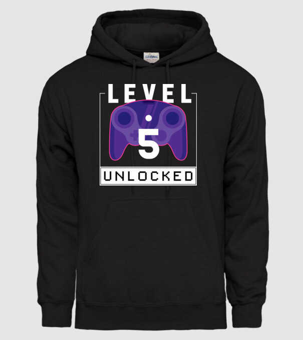 Level 5 Unlocked Gamer Birthday model negru pe tricou