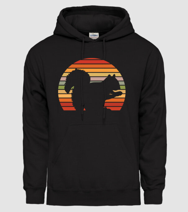 Veveriță Retro model negru pe tricou