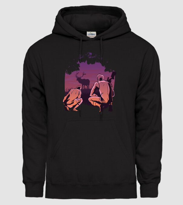 Vânătoare model negru pe tricou
