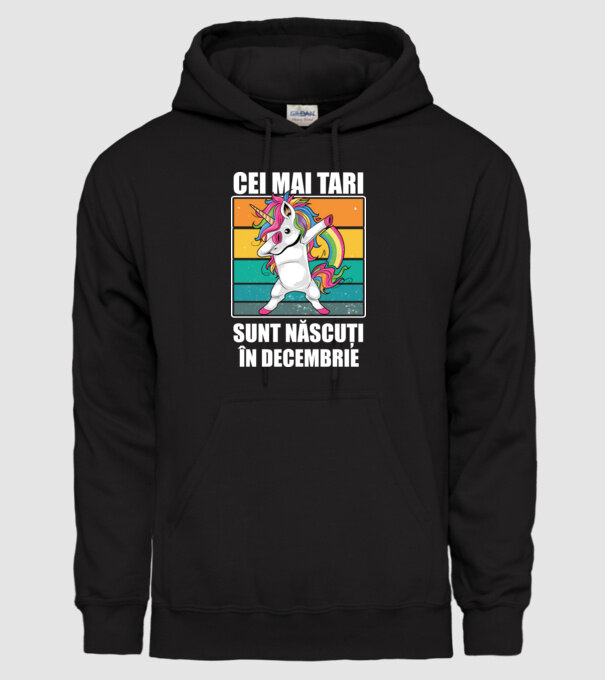 Cei mai tari sunt născuți în decembrie model negru pe tricou