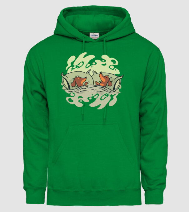 Teckeli dormind model verde pe tricou