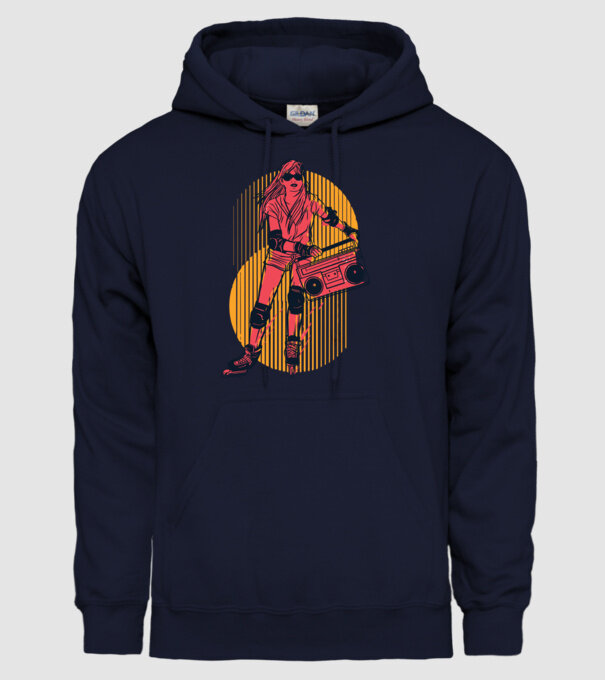 Fată skate model albastru închis pe tricou