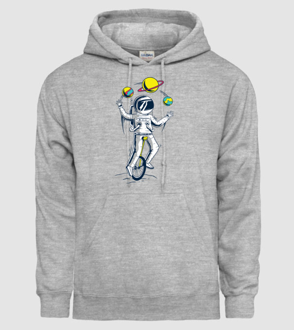 Jongler Astronaut model gri pe tricou
