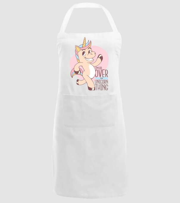 Am trecut de mult peste perioada de Unicorn model alb pe tricou