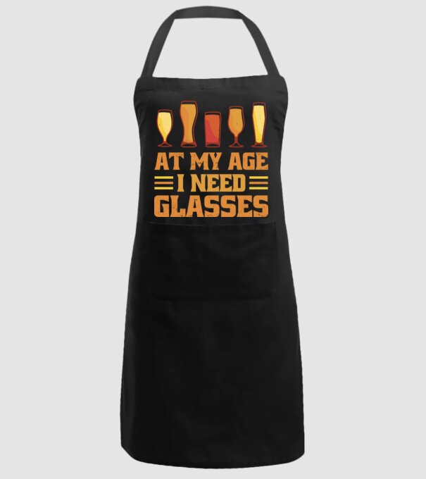 At my age i need glasses model negru pe tricou