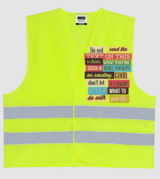 Do not read the text on this t shirt model galben neon pe tricou