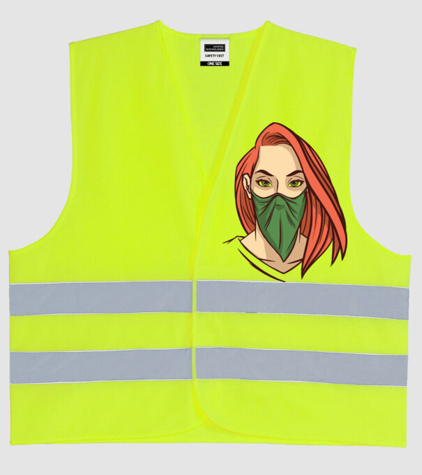 Femeie cu batic model galben neon pe tricou
