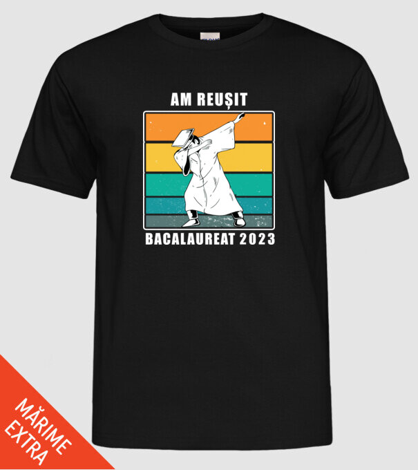Am reușit 2023 model negru pe tricou