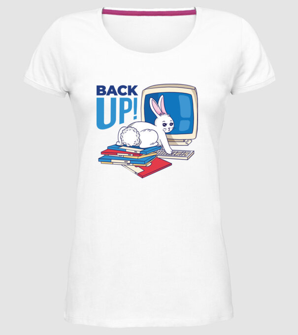 Back up bunny model alb pe tricou