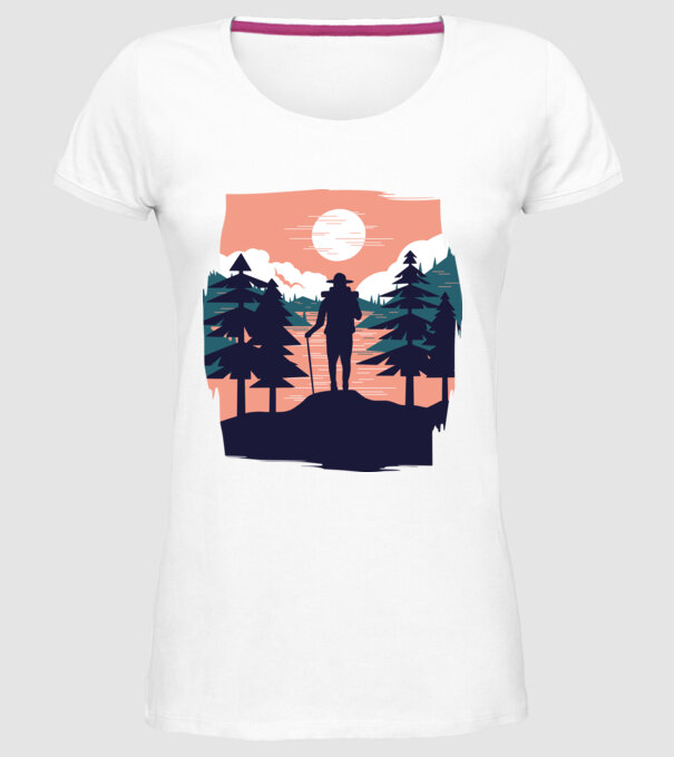 Drumeție model alb pe tricou