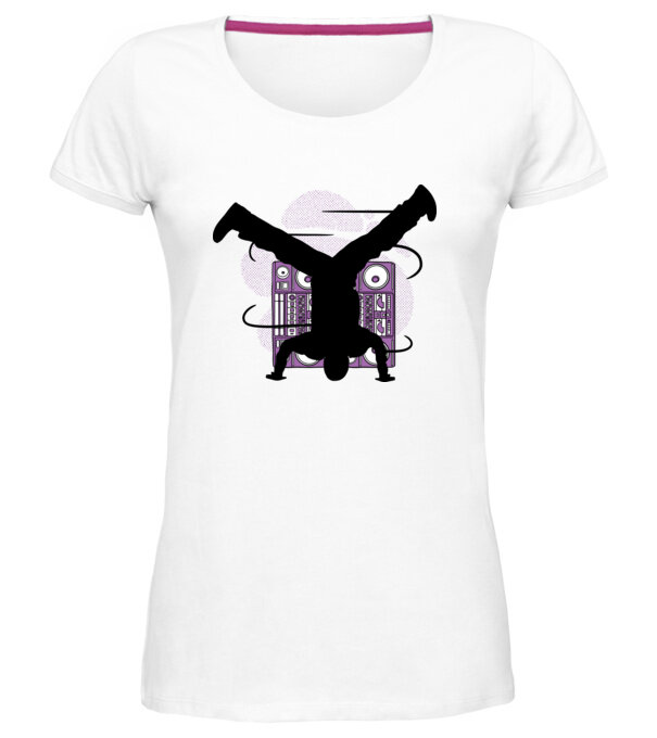 model  pe tricou