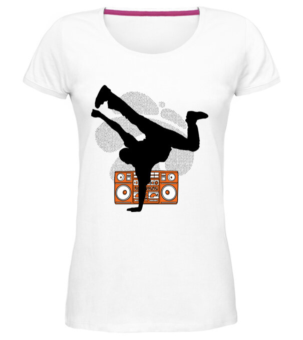  model  pe tricou