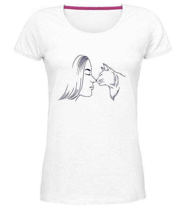  model  pe tricou