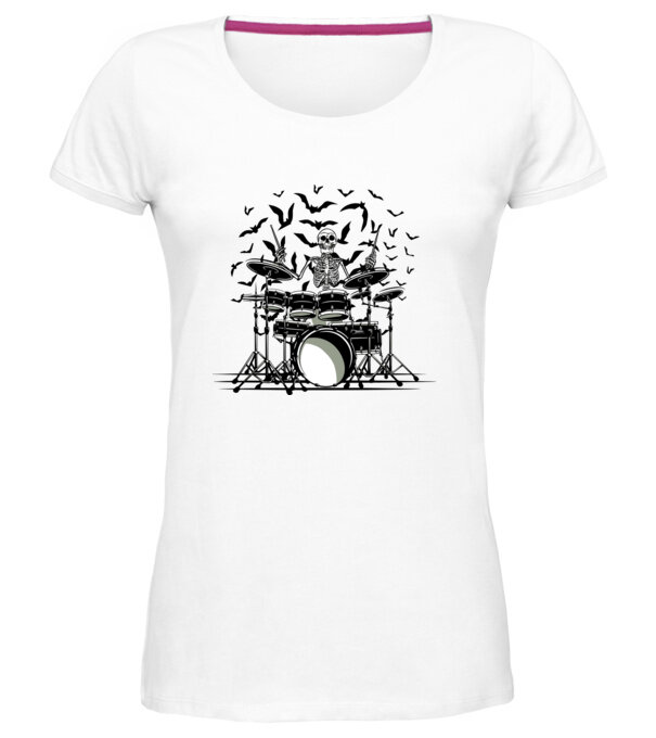  model  pe tricou