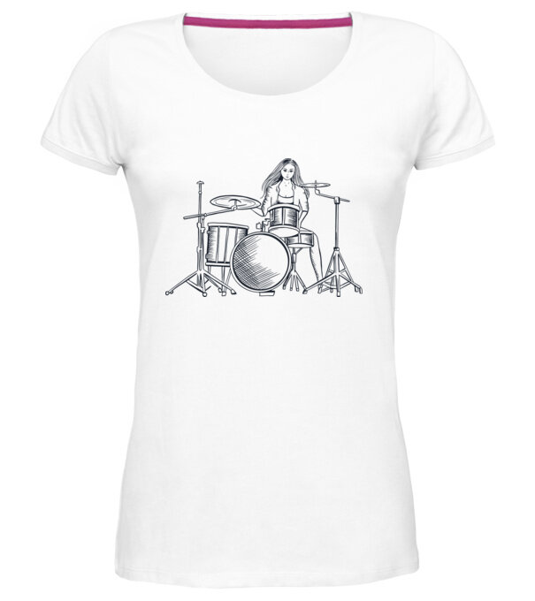  model  pe tricou