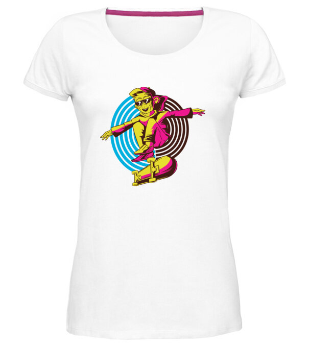  model  pe tricou
