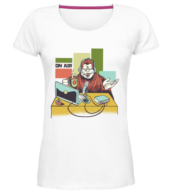  model  pe tricou