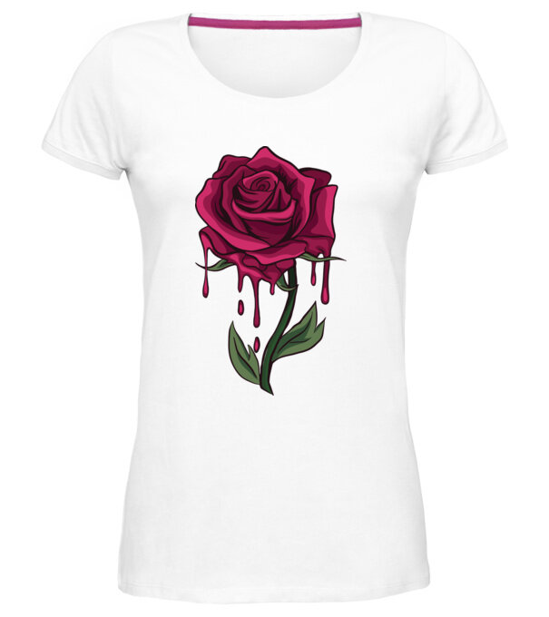  model  pe tricou