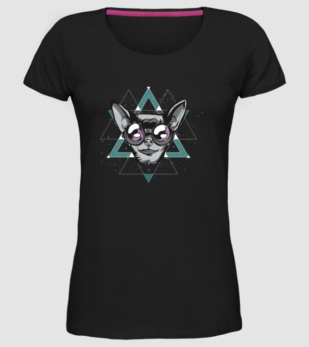 Tricou cu Câine Chihuahua model negru pe tricou