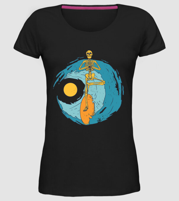 Schelet Surfer model negru pe tricou