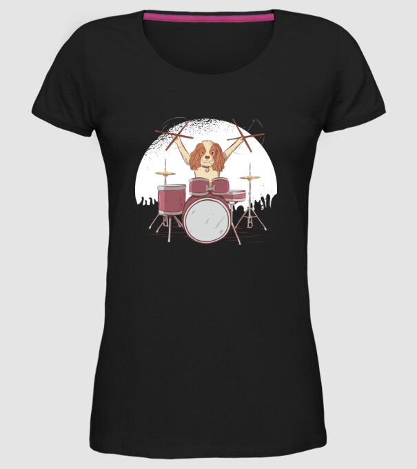 Câine Baterist model negru pe tricou