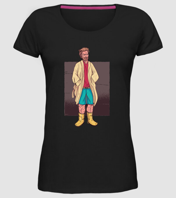 Bărbat în halat model negru pe tricou