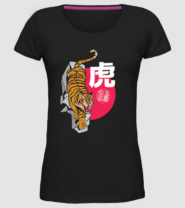 Tigru model negru pe tricou