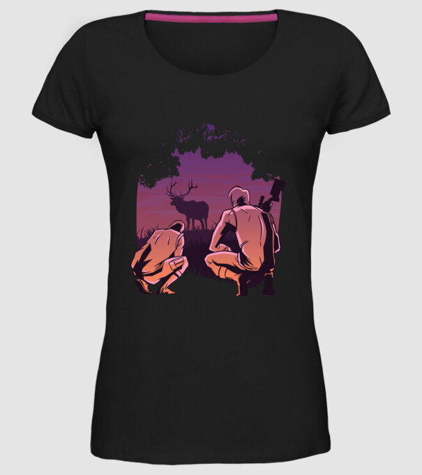 Vânătoare model negru pe tricou