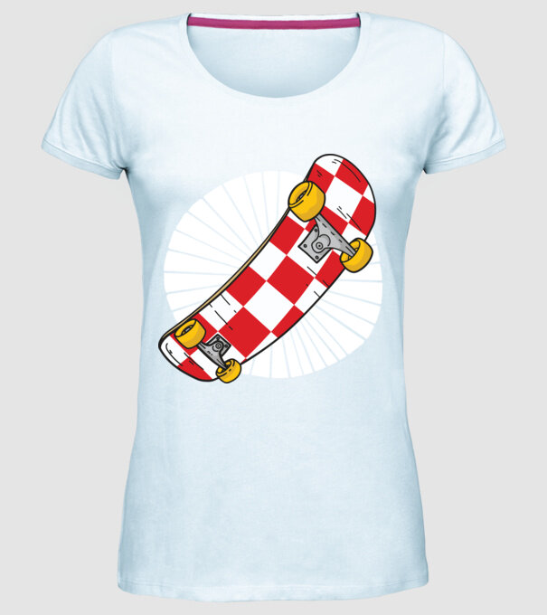 Skateboard model albastru deschis pe tricou