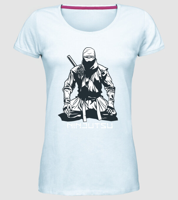 Ninja model albastru deschis pe tricou
