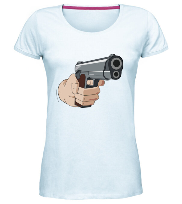  model  pe tricou