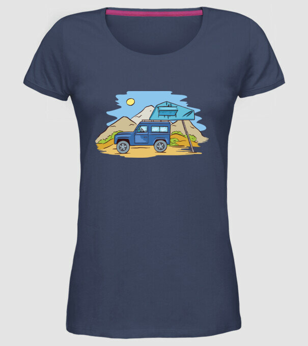 Mașină de camping model albastru jeanși pe tricou