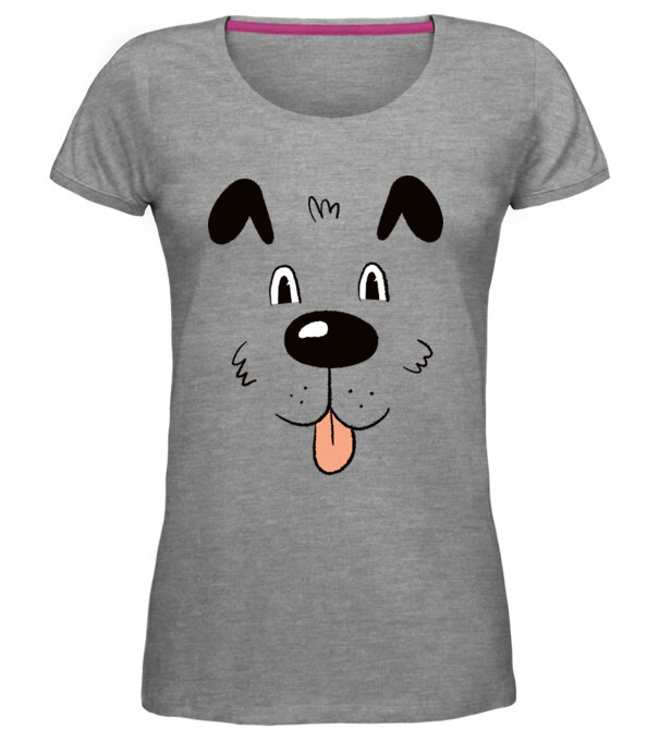  model  pe tricou