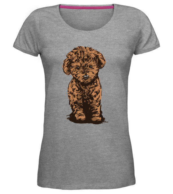  model  pe tricou