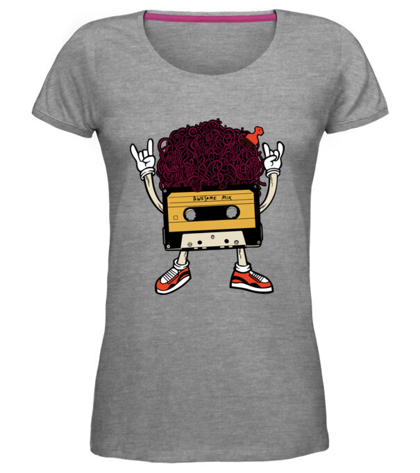  model  pe tricou