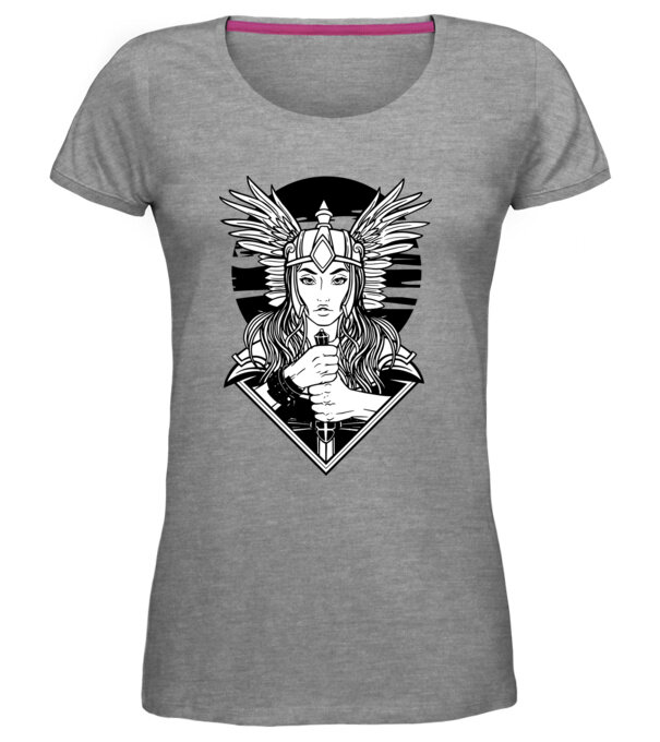  model  pe tricou