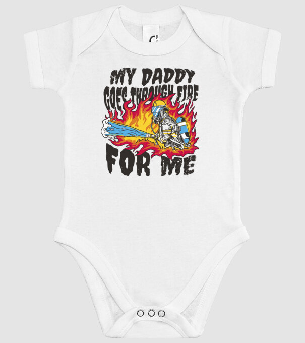 Tatăl meu trece și prin foc pentru mine model alb pe tricou
