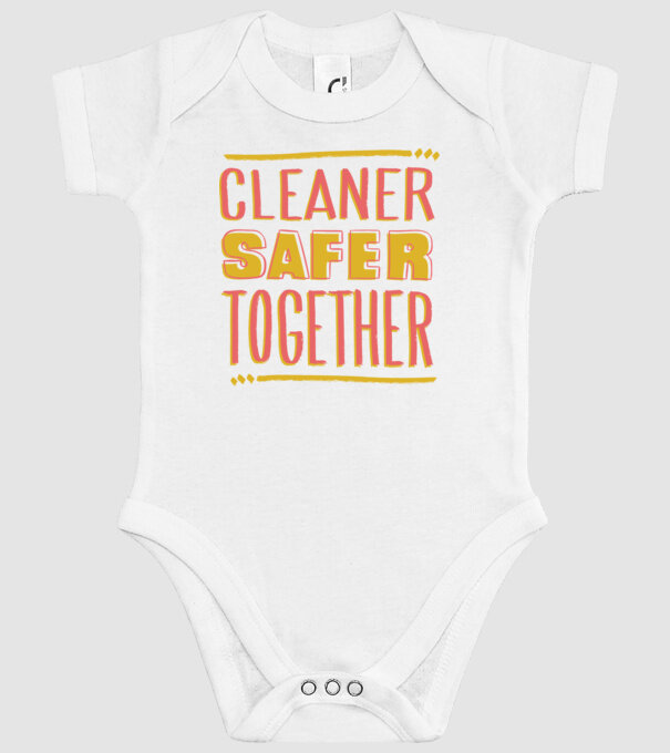 Cleaner Safer Together model alb pe tricou