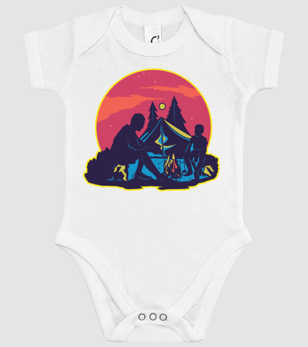 Campare pe timp de noapte model alb pe tricou