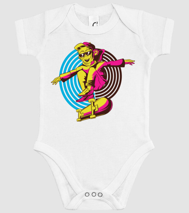 Maimuță Skateboarder model alb pe tricou